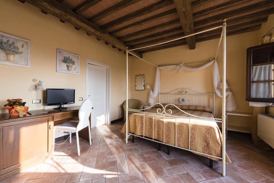 Agrihotel Il Palagetto 3* Volterra